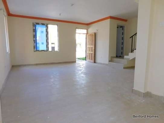 3 Bed Townhouse with Swimming Pool at Mtwapa image 5