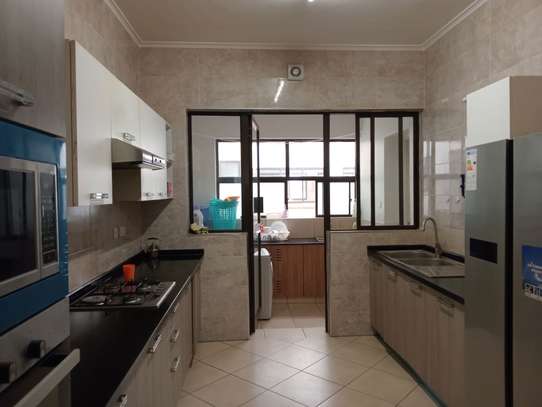 3 Bed Apartment with En Suite in General Mathenge image 19