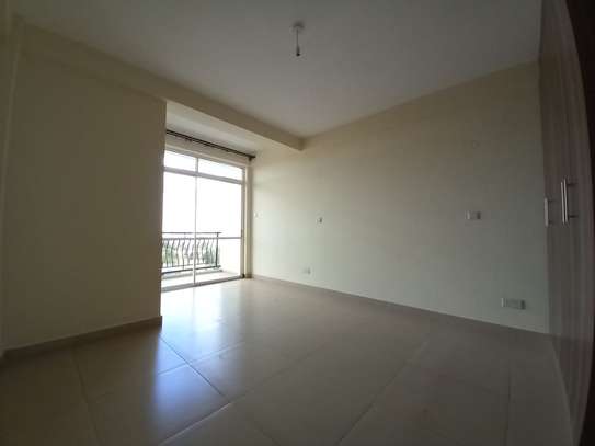 3 Bed Apartment with En Suite in Kilimani image 4