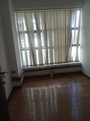 1300 ft² office for rent in Westlands Area image 14