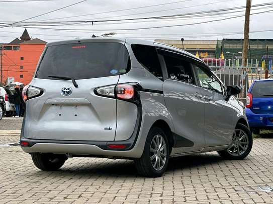 Toyota Sienta Silver Color 2016 model fully loaded. image 6