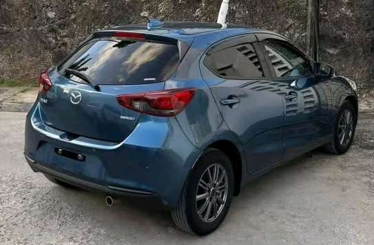 Mazda 2 image 5