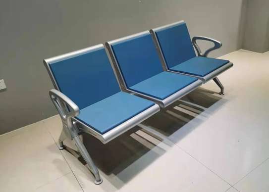 3-Link Leather Reception Bench image 12