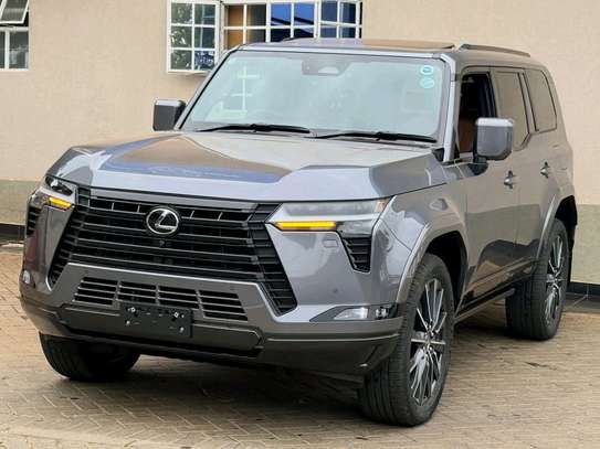 2025 Lexus GX550 image 11