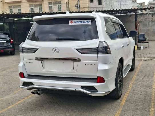 Lexus LX570 White 2019 Sport image 11