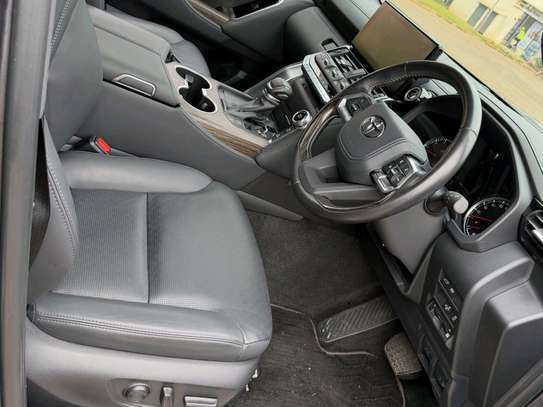 2023 Toyota LandCruiser ZX Petrol image 8