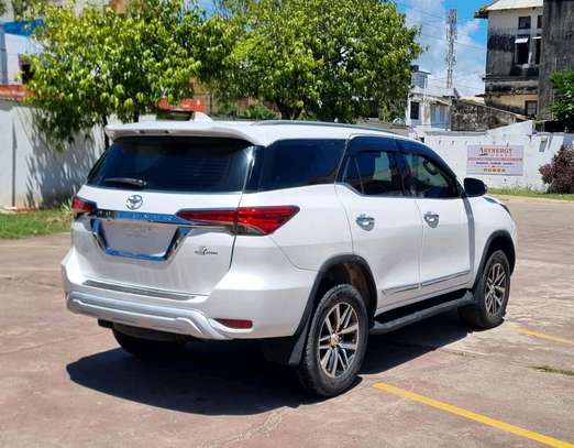 FORTUNER image 3
