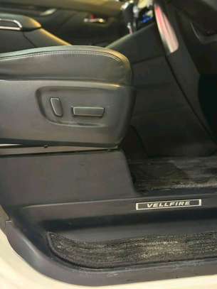 Toyota velfire 2020 image 11