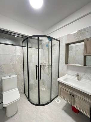 3 Bed Apartment with En Suite in Lavington image 18
