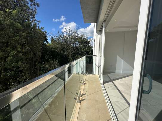 Serviced 3 Bed Apartment with En Suite in Westlands Area image 32