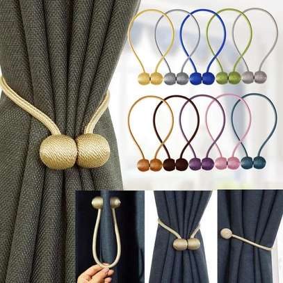 MAGNETIC CURTAIN HOLDERS image 2