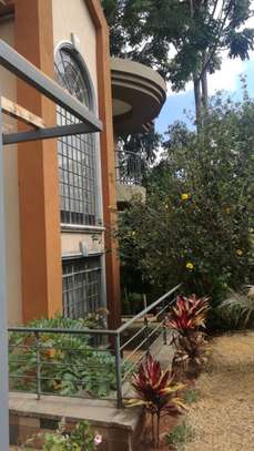 5 bedroom townhouse for rent in Lavington image 8