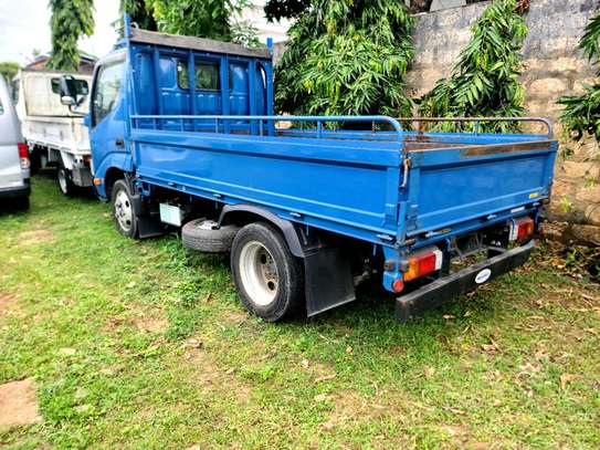 TOYOTA DYNA LONG CHASSIS 4000CC image 2