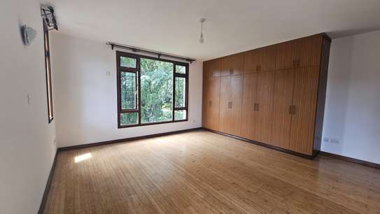 3 Bed Apartment with En Suite at Riverside image 5