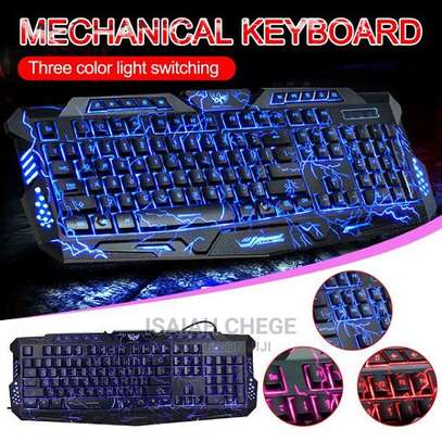M200 Gaming Keyboard. image 2