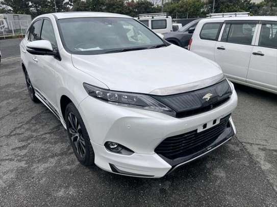 TOYOTA HARRIER image 3