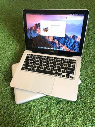 Macbook Pro 2012 Core i5 4GB Ram 500HDD 14 inches image 2