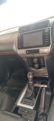 Toyota land Cruiser Prado TZ-G Grey 2018 image 23