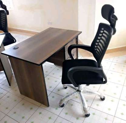 Reading office desk with a chair image 1