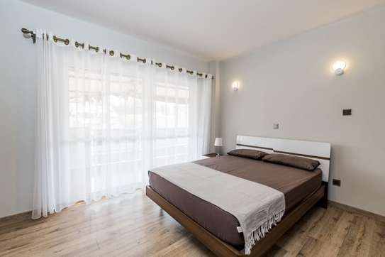 2 Bed Apartment with Swimming Pool in Kileleshwa image 11