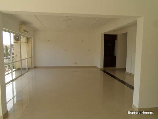 3 bedroom apartment for rent in Nyali Area image 12