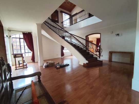 5 Bed House with Garden in Runda image 8