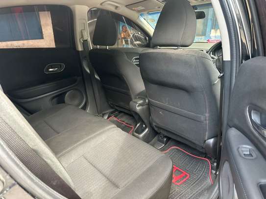 Honda vezel Non hybrid KDH image 8