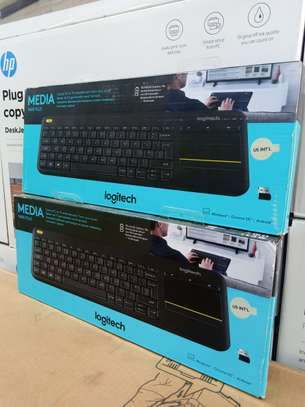 Logitech K400 Plus Wireless Keyboard, TouchPad, USB - Black image 1