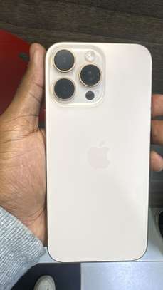 iPhone 16 pro max image 5