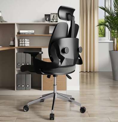 Office Chair : 360° Swivel Office Executive Chair image 10