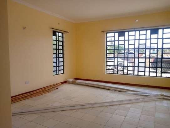 3 Bed Villa with En Suite at Bungalows image 9