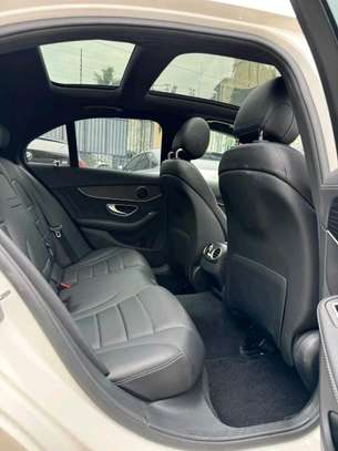 Mercedes Benz C180 AMG 2018 image 3