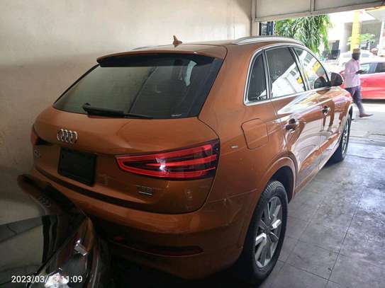 Audi Q3 orange image 8
