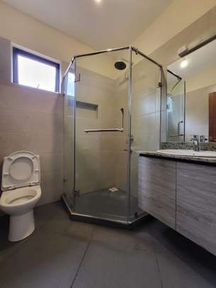 3 Bed Apartment with En Suite in Kileleshwa image 13