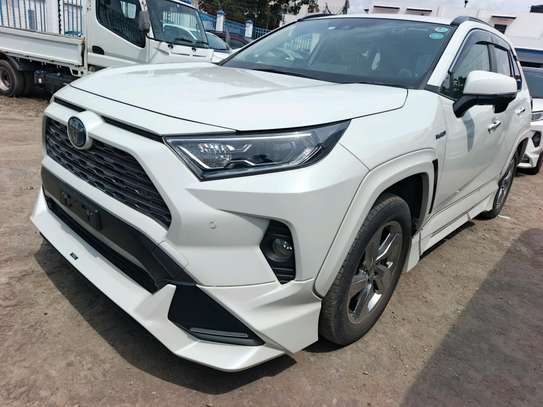 Toyota Rav4 hybrid 2019 image 9