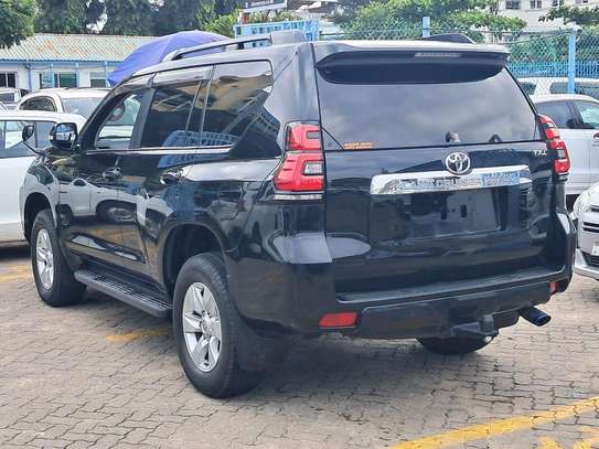 Toyota land Cruiser Prado TX-L 2019 image 10