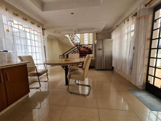 4 Bed Townhouse with En Suite in Westlands Area image 11