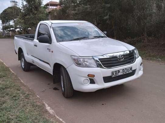 Toyota Hilux 2011 Local image 1