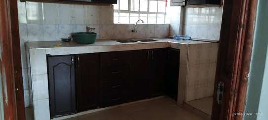 Spacious modern 2 bedroom house master ensuite at 25,000 image 5