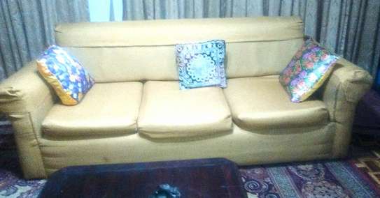 Classy Living Room Settee 3-Seater Sofa + 2 armchairs image 1