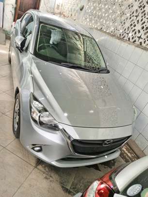Mazda Demio petrol image 6
