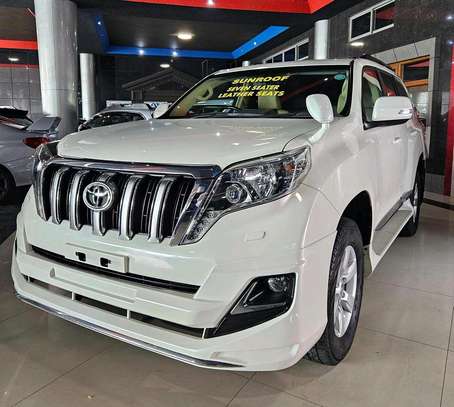 Land cruiser Prado image 2