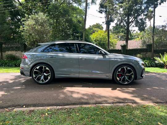 2024 Audi Rsq8 petrol image 5