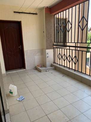 2 bedroom apartment master ensuite with a Dsq image 9