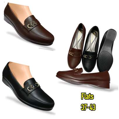 Comfortable flat shoes image 4