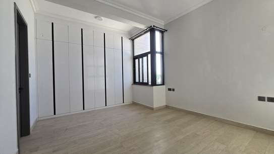 Brand New 5-Bedroom Modern House – Lavington | Rent KSh 500K image 10