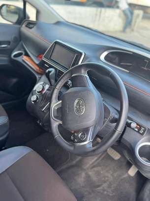 Toyota sienta g grade body kit image 6