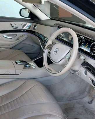 Mercedes BenzS400L image 5