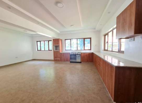 4 Bed Apartment with En Suite at Off Peponi Road image 10