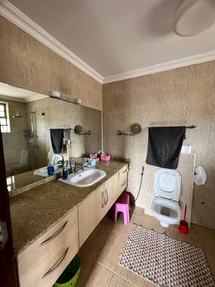 5 Bed House with En Suite in Loresho image 11